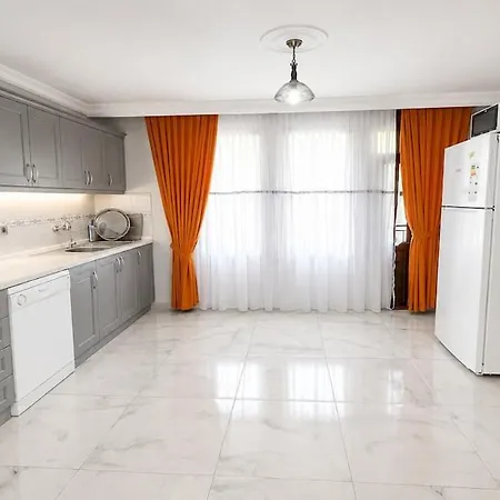 Seafront 3 Bedrooms, 1 Living Room, Private Pool In Alanya