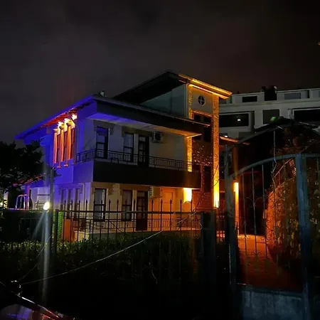 Seafront 3 Bedrooms, 1 Living Room, Private Pool In *